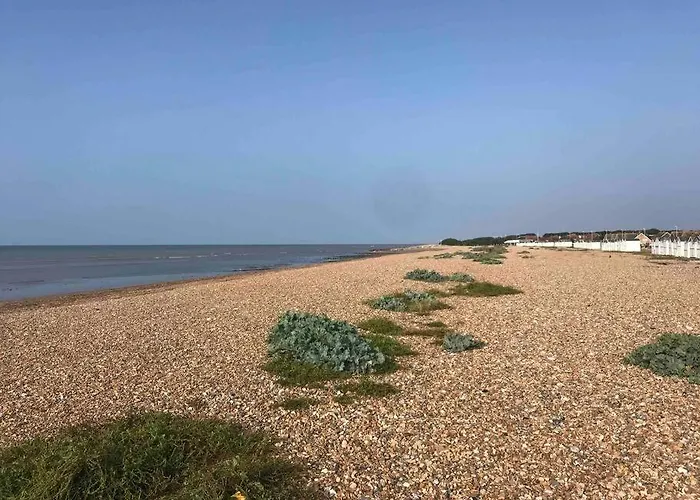 Goring Beach Studio - 2 Min Walk From Seafront