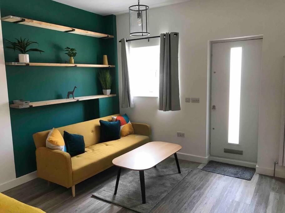 Goring - 2 Min Walk From Seafront Worthing
