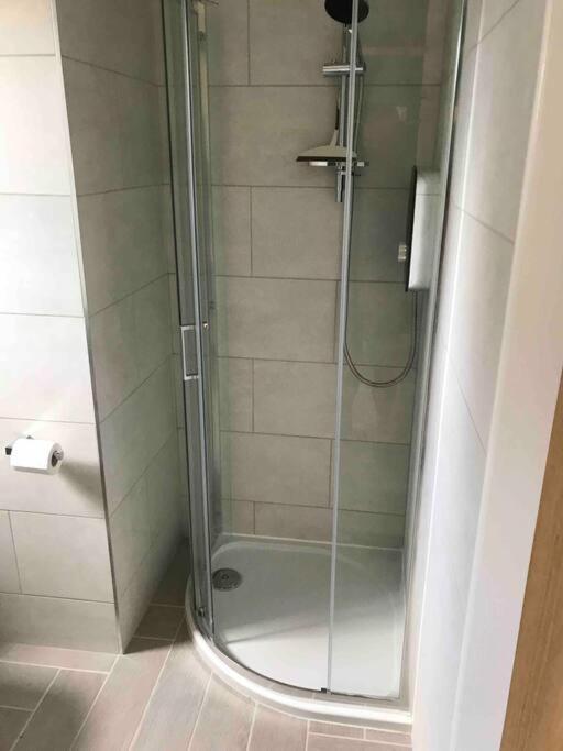 Goring - 2 Min Walk From Seafront Apartment Worthing